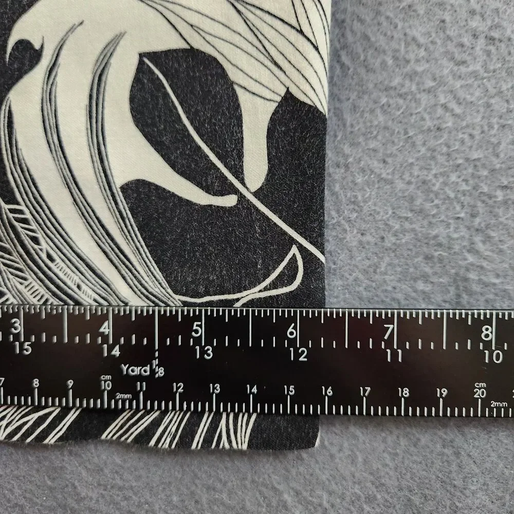 Chico's Women .5 US 6 Black Floral Mid Rise Skinny Pull On Ankle Pants - Picture 8 of 10